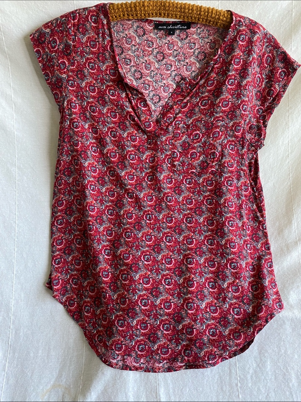 Ava Christine Red/Pink Floral Cap-Sleeve V-Neck Top